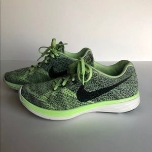 Nike Women's Size 7 Flyknit Lunar 3 Green